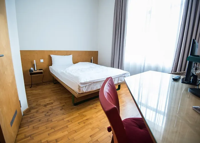 Art-hotel Robert Mayer ホテル 3*