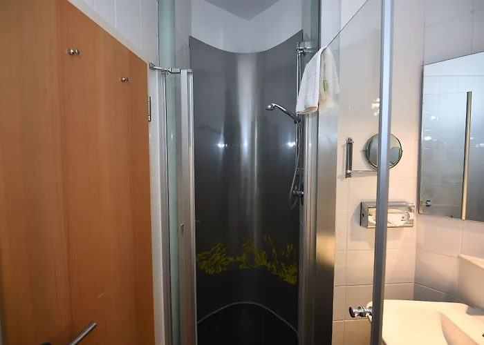 Art-hotel Robert Mayer מלון